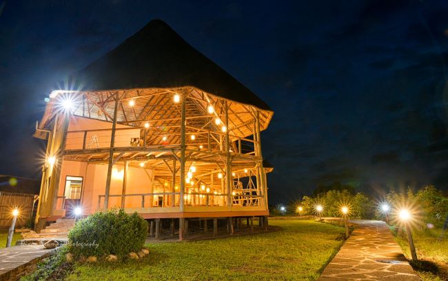 Accomodation Tips Uganda, Aardvark Safari Lodge